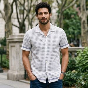 Banana Republic White and Blue Geometric Patterned 100% Cotton Button Down Shirt